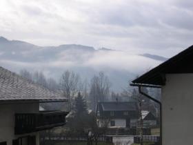 Blick vom Balkon ins Dorf