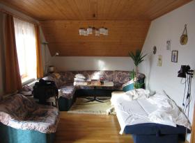 Das Wohnzimmer, mein Schlafzimmer und Schauplatz der Spiele