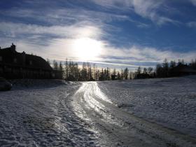 Sonne, Eis und Schnee auf der Bürgeralm
