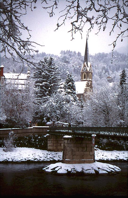 nochmals der Inn, diesmal mit Kirche