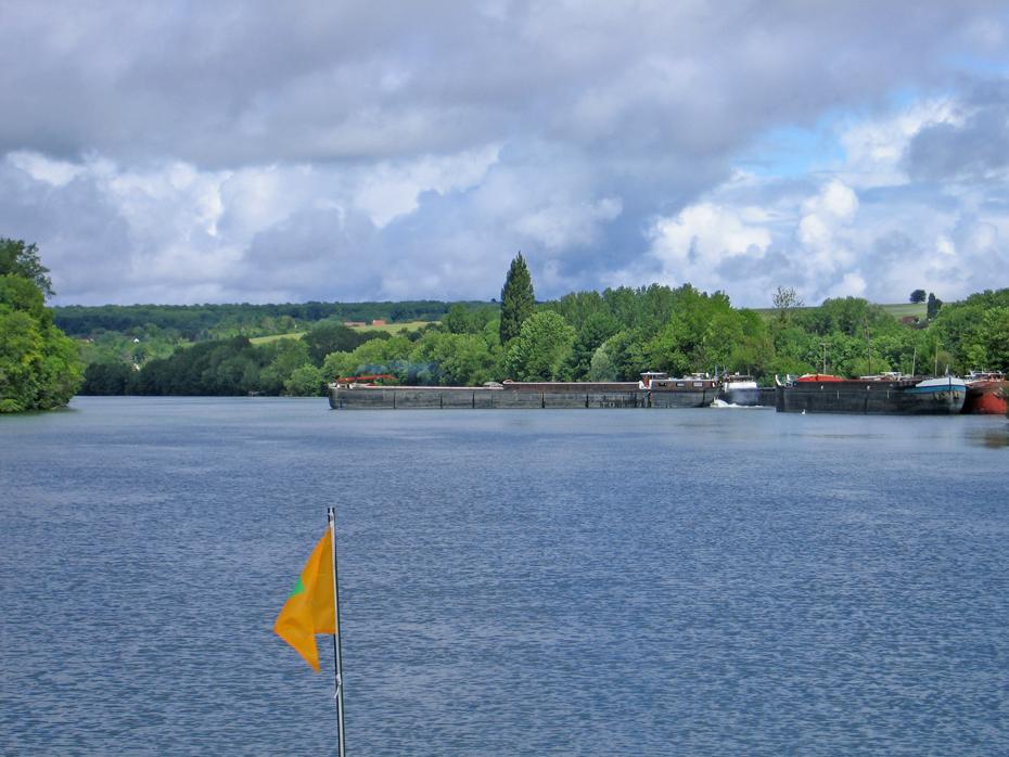 Riesen Pötte gibt es da auf der Seine