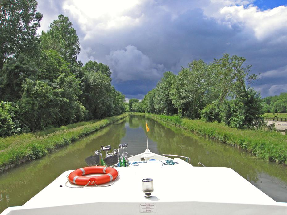Ende der Schönwetterphase, Loing Kanal