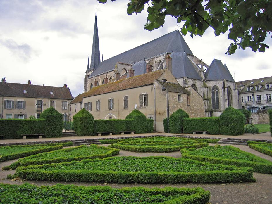 Kirche in Nemours