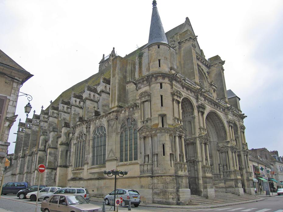 Kirche in Vileneuve Sur Yonne