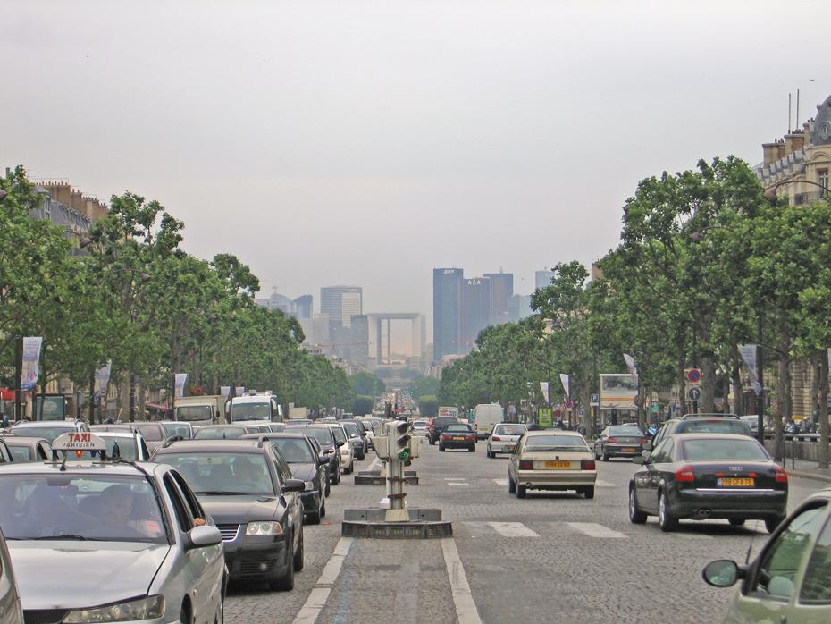 Blick auf Grand Arc, Paris