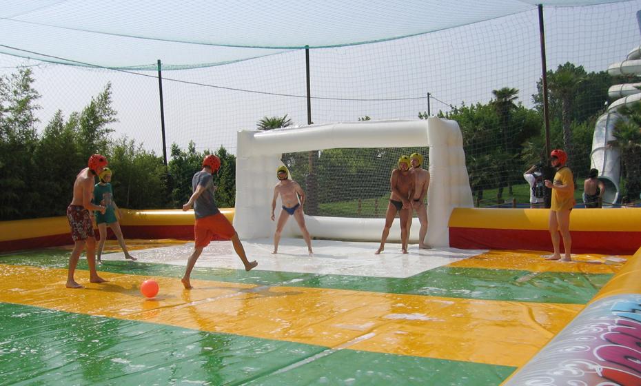 Super Schuß! Und nächstes mal mit Ball.