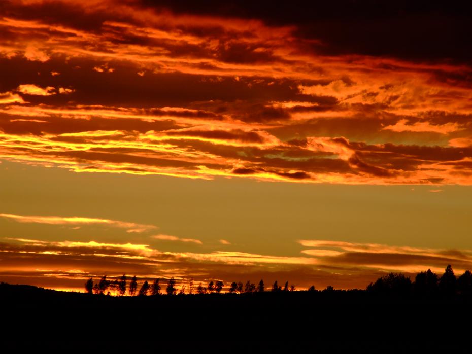 Der Himmel brennt