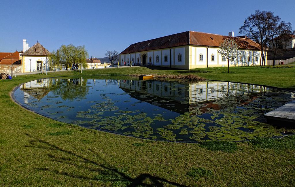 Schloß Hof