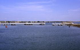 schwimmende Brücke in der Camargue