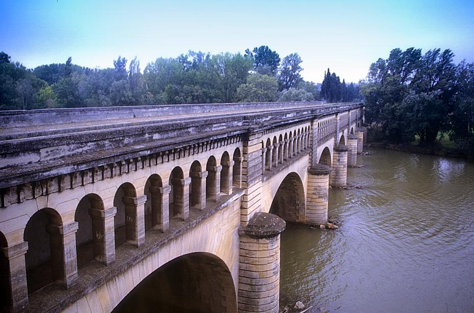 Brücke bei Bézier
