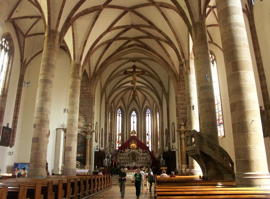 Meran - Kircheninnenansicht