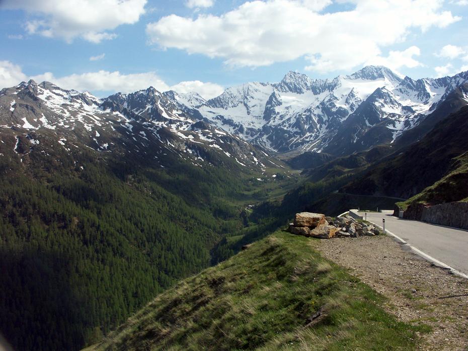 Blick zurück von der Timmelsjochstraße nach Italien