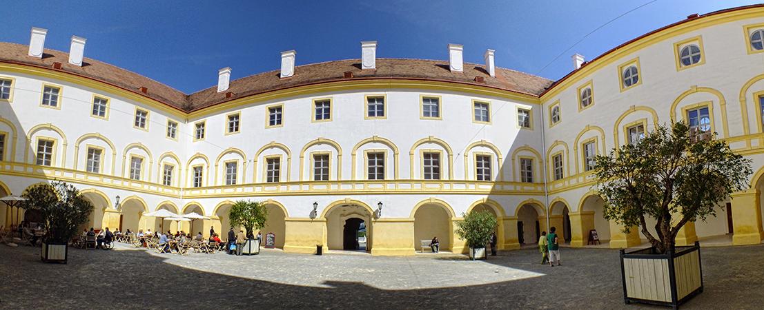 Schloß Hof