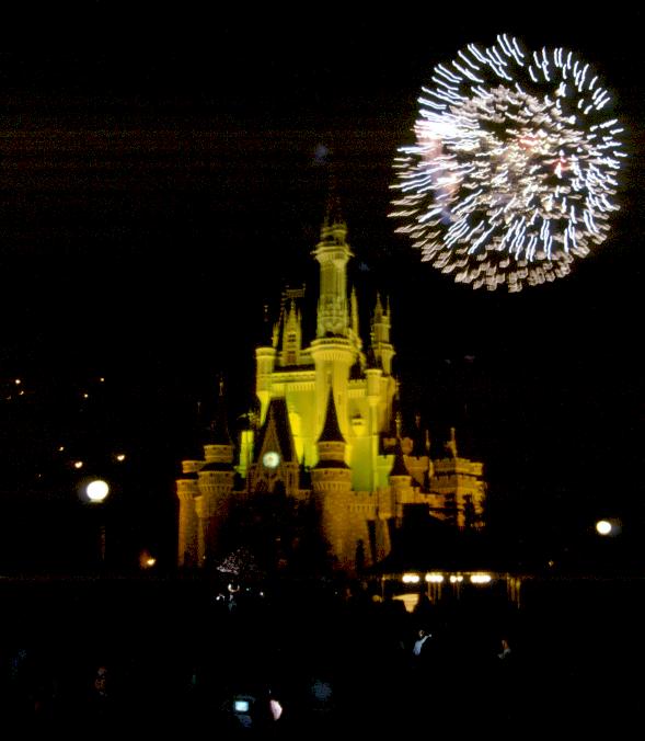 Feuerwerk über dem Dornröschenschloß im Magic Kingdom