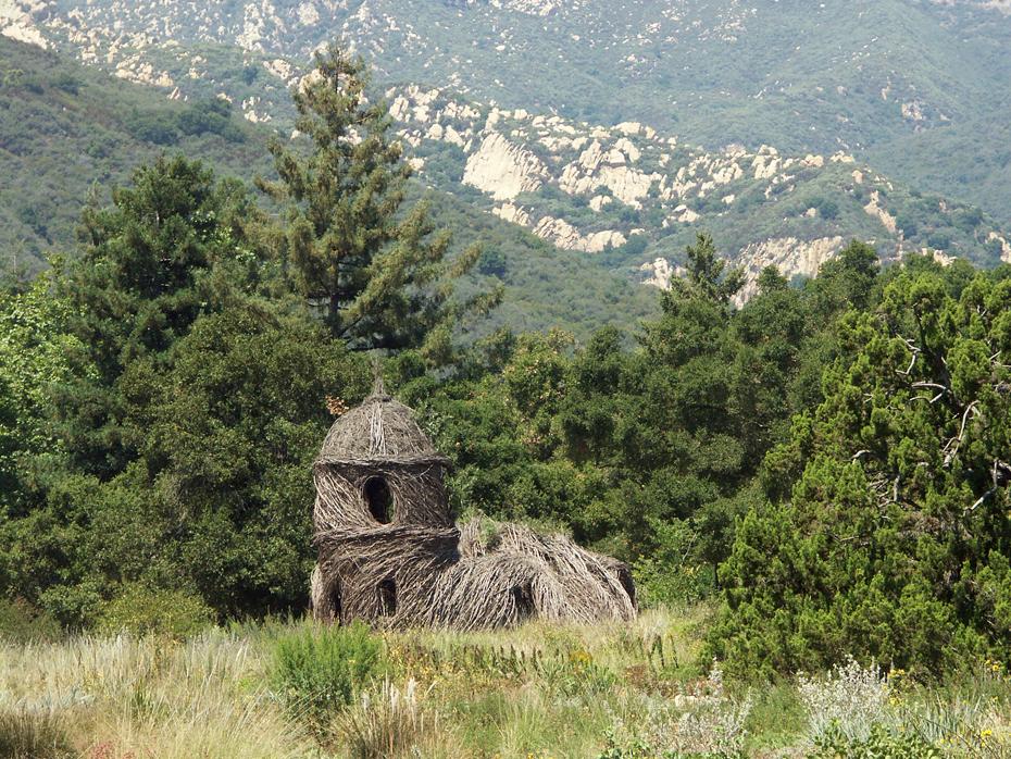 Kunstskulptur im botanischen Garten von Santa Barbara