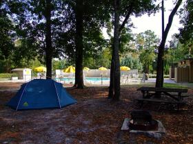 Zelt am Campingplatz, Wilmington, NC