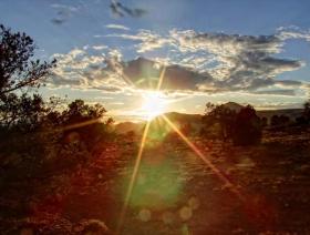 Sonnenuntergang bei meinem wilden Lager, Capitol Reef NP, UT