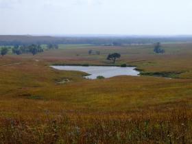 künstlicher See im Tallgrass NPS, KS