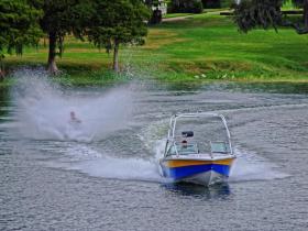 Wasserskishow im Cypress Garden, FL